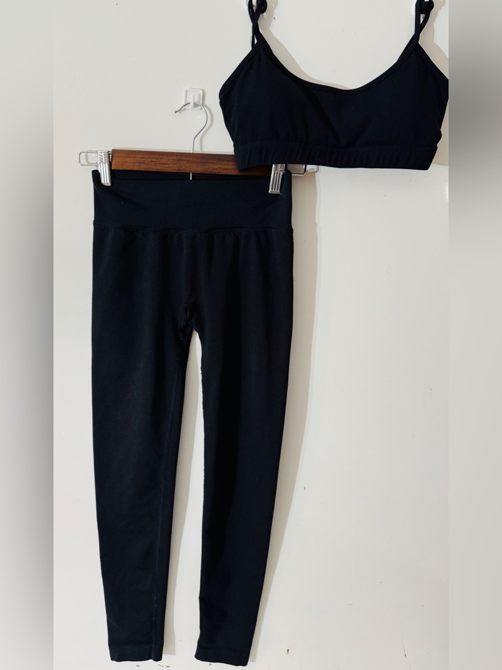 YOUNG LA Scrunch Butt Leggings (Pleat in the back buttocks) &Matching Sports Bra
